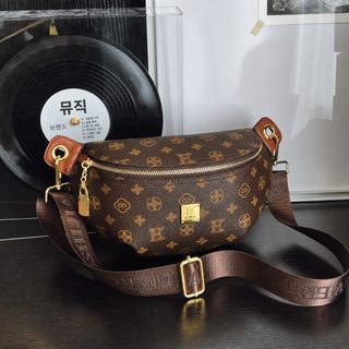2025 겨울 신상 빈티지 프린트 여성 크로스백 와이드 스트랩 데일리 숄더백