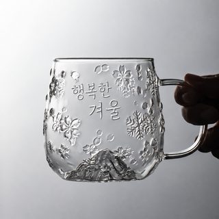 富士山樱花雪花浮雕玻璃杯 带把手家用办公咖啡杯 冬日雪山玻璃杯