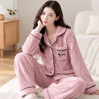 가정복 여성 잠옷 코랄 벨벳 가을 겨울 신상 겉옷 패션 보온 잠옷 세트 현물 도매